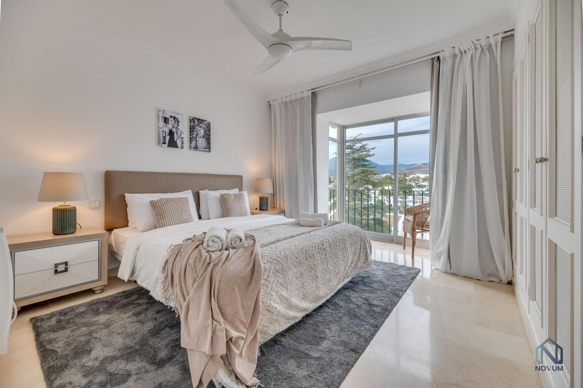 Newly Refurbished 2 Bdrm Amazing Complex W Pools * Marbella