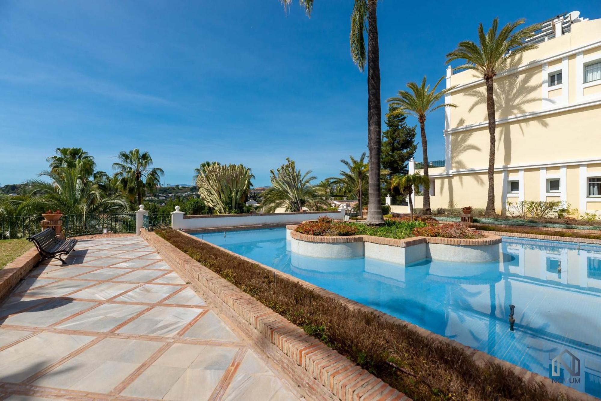 Apartment Newly Refurbished 2 Bdrm Amazing Complex W Pools Marbella